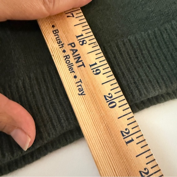 Rails Percy Olive Gold Stars - XL Green Soft Sweater. - Picture 4 of 14